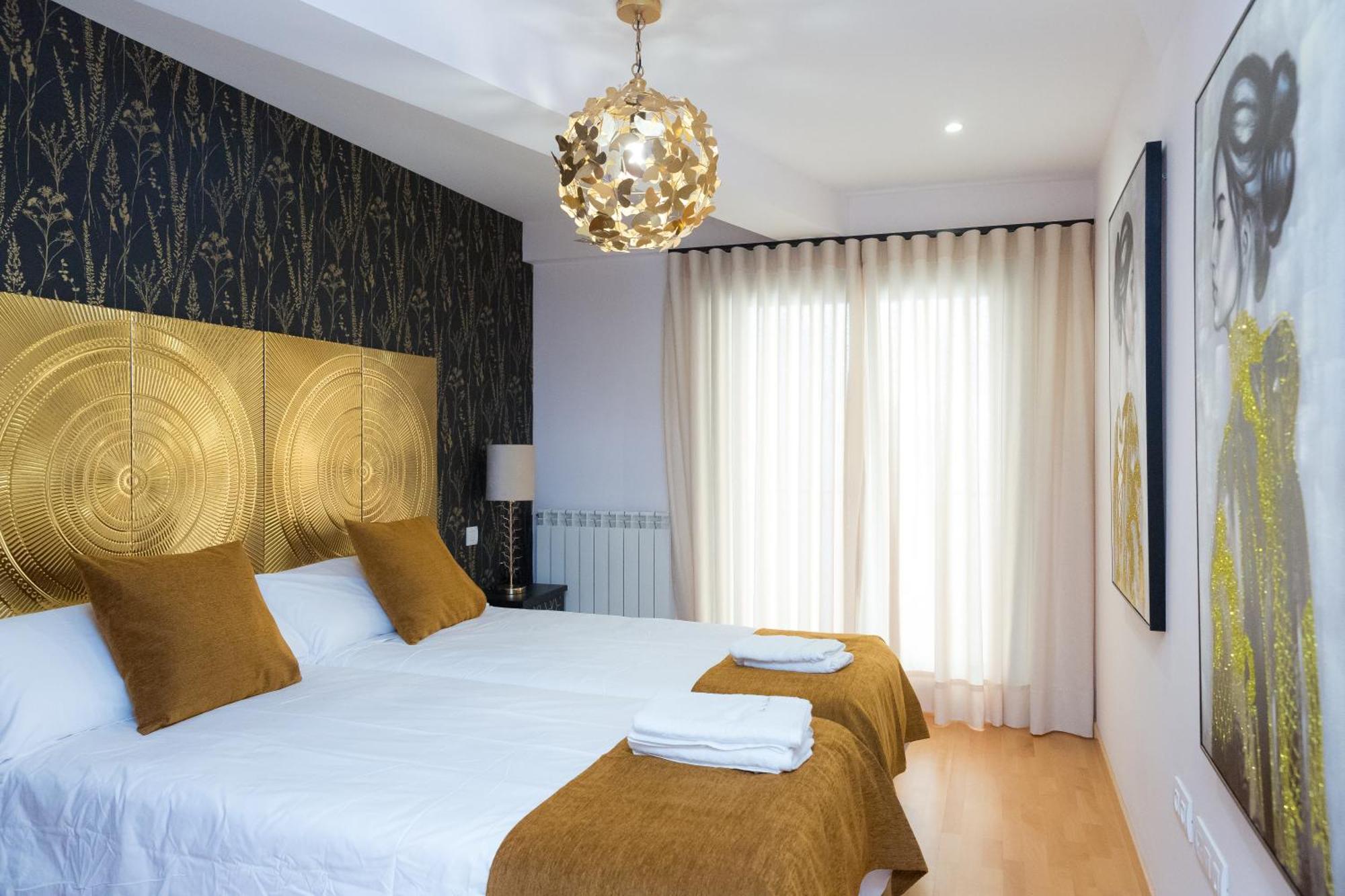 Apartamentos San Pedro Regalado Valladolid Bagian luar foto