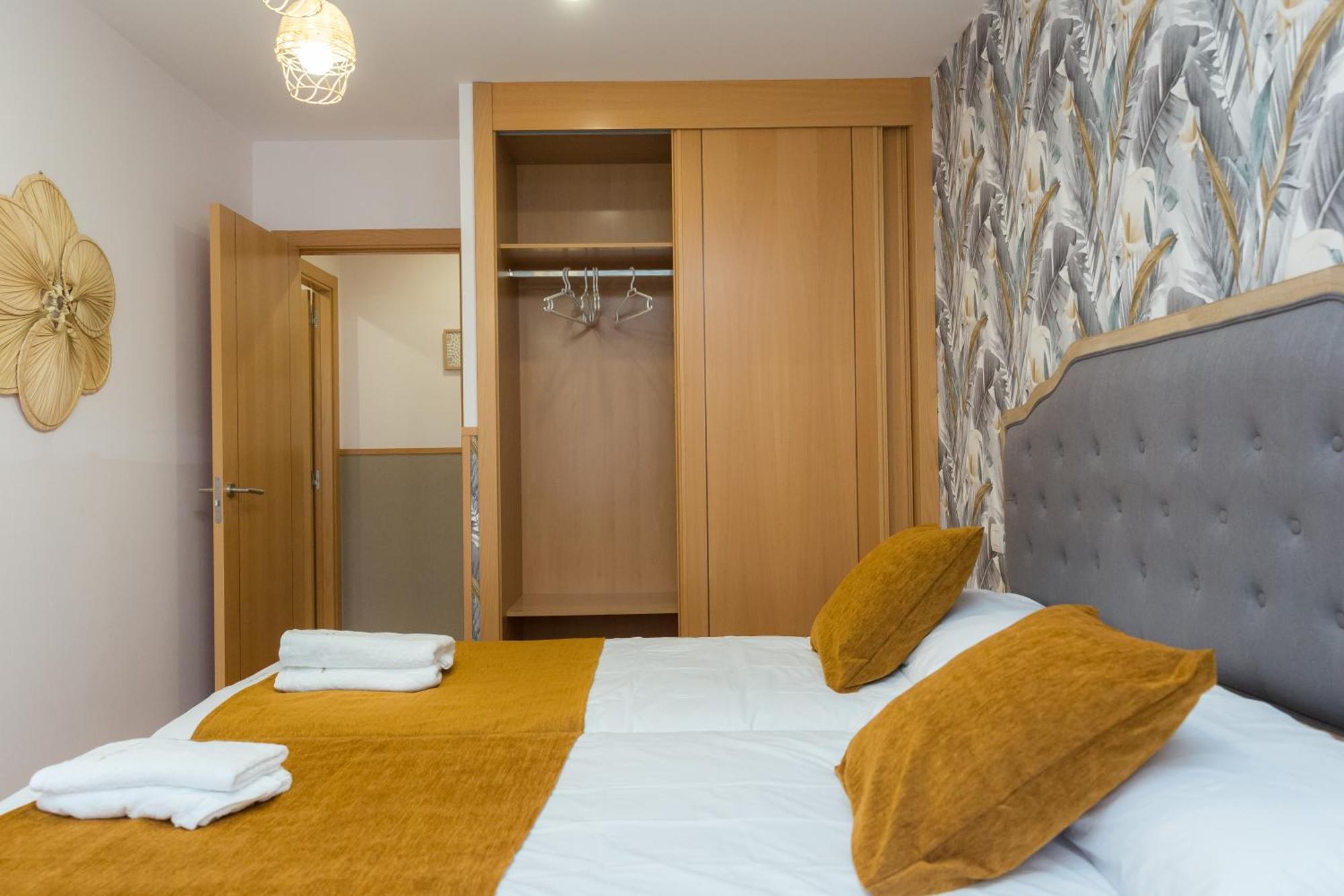 Apartamentos San Pedro Regalado Valladolid Bagian luar foto