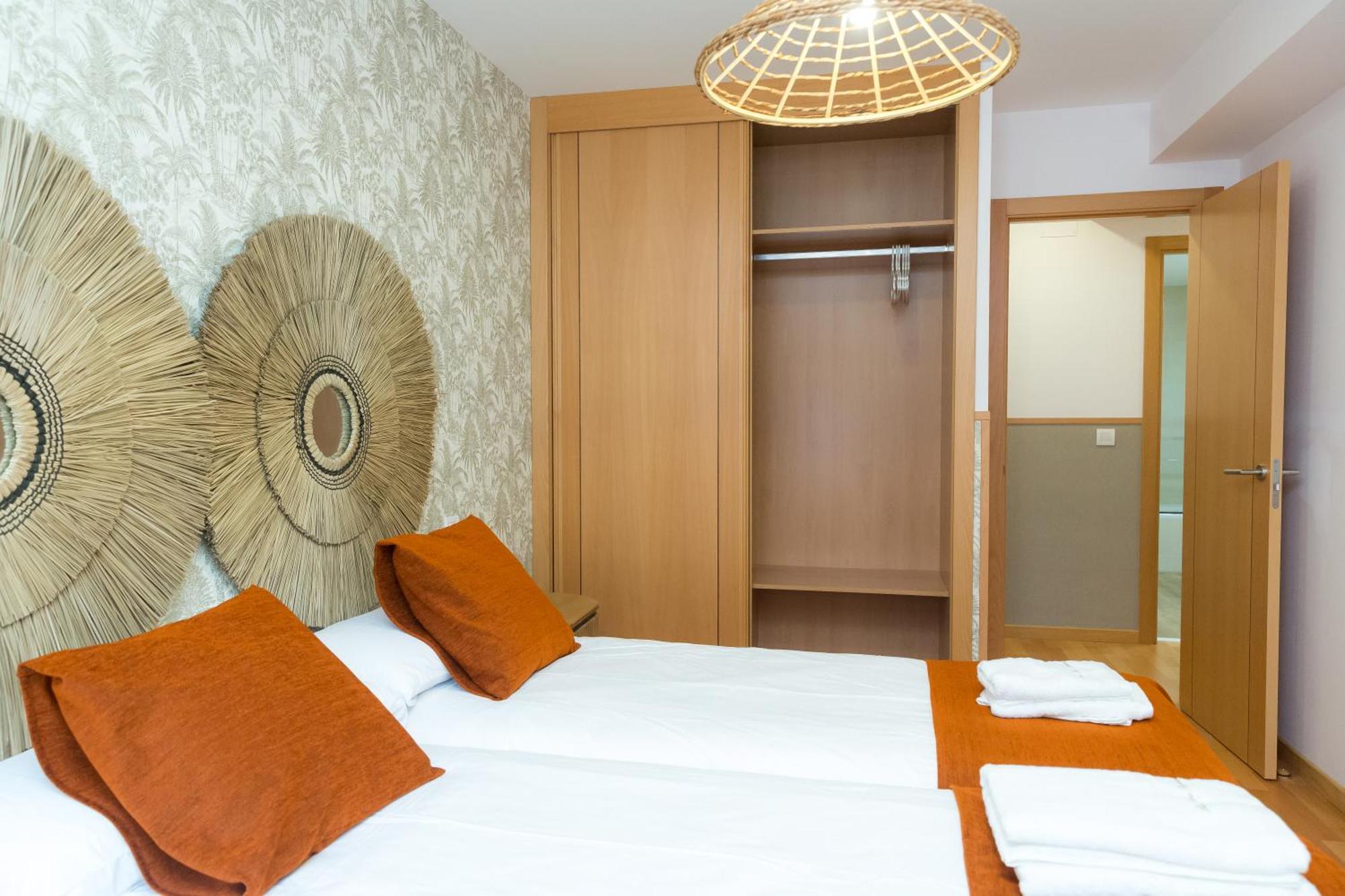 Apartamentos San Pedro Regalado Valladolid Bagian luar foto