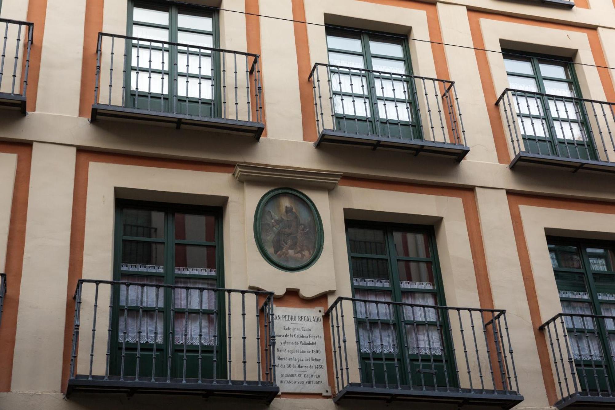 Apartamentos San Pedro Regalado Valladolid Bagian luar foto