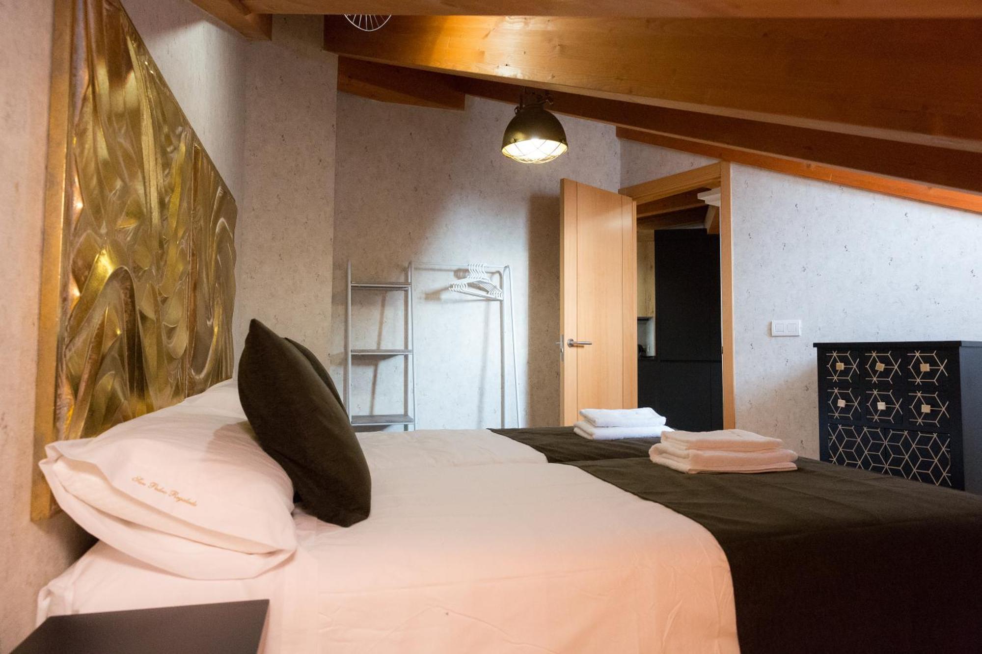 Apartamentos San Pedro Regalado Valladolid Bagian luar foto