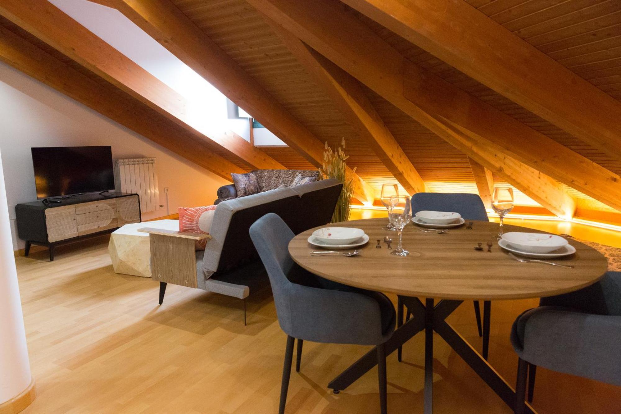 Apartamentos San Pedro Regalado Valladolid Bagian luar foto