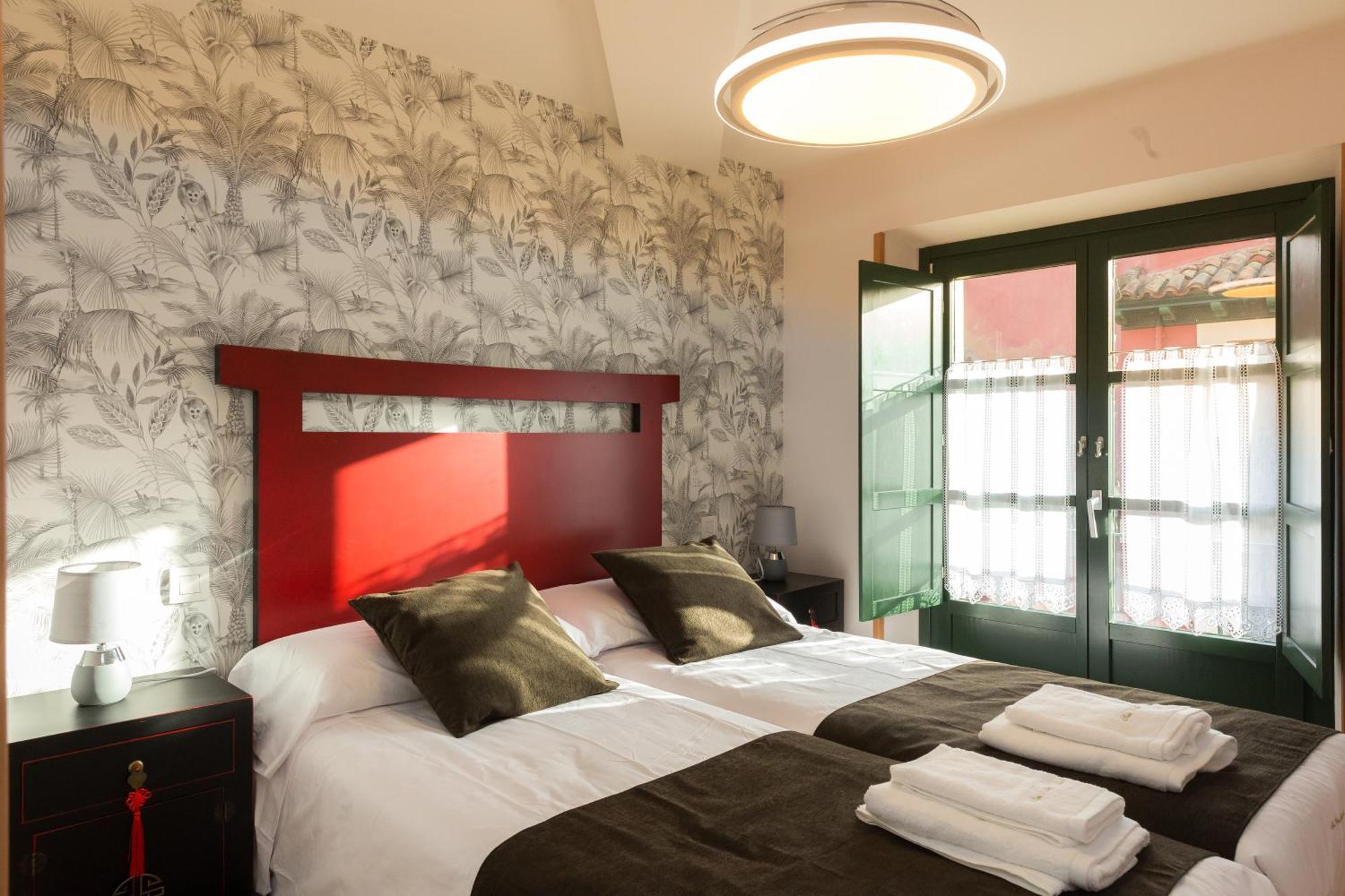 Apartamentos San Pedro Regalado Valladolid Bagian luar foto