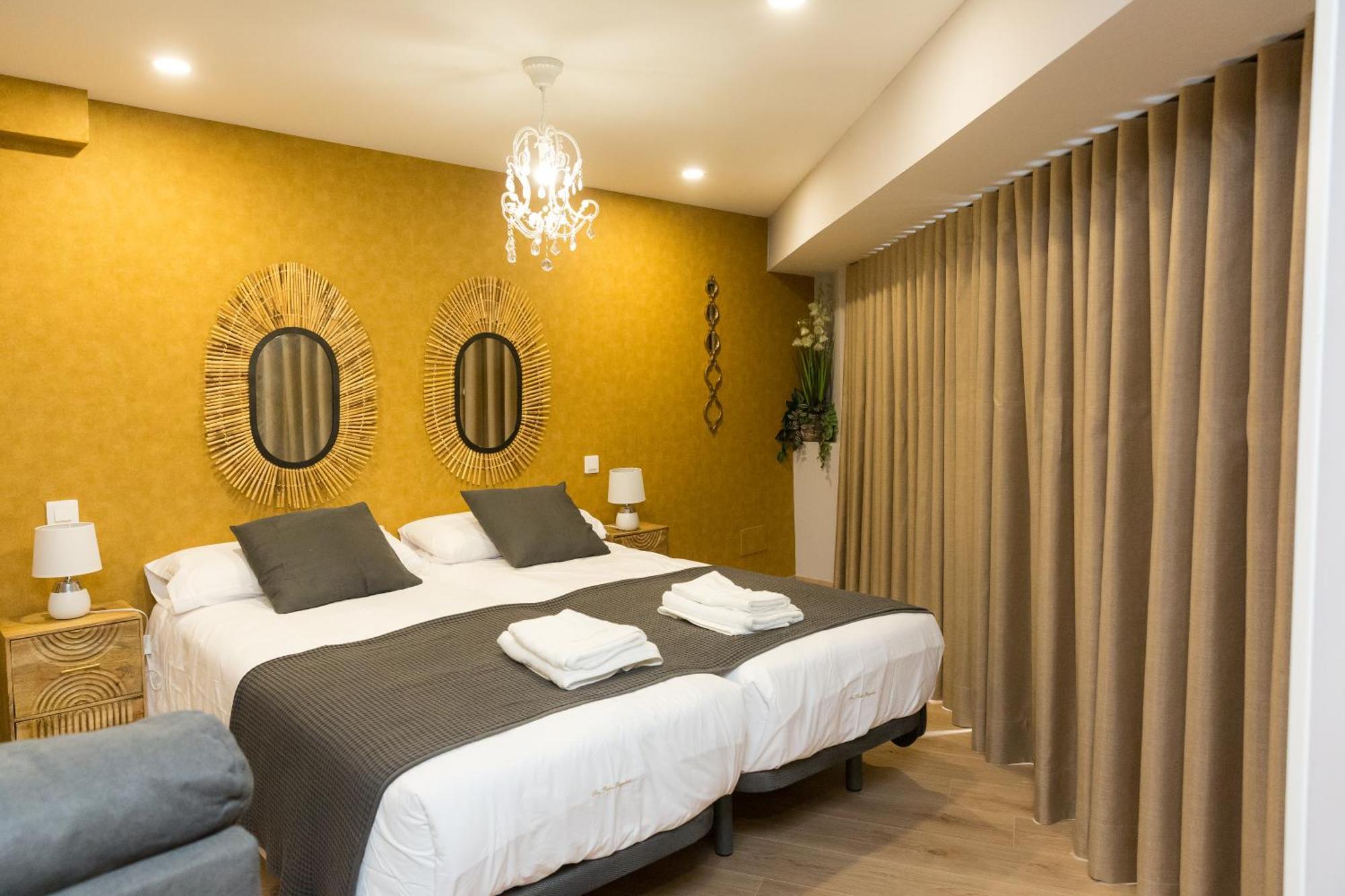 Apartamentos San Pedro Regalado Valladolid Bagian luar foto